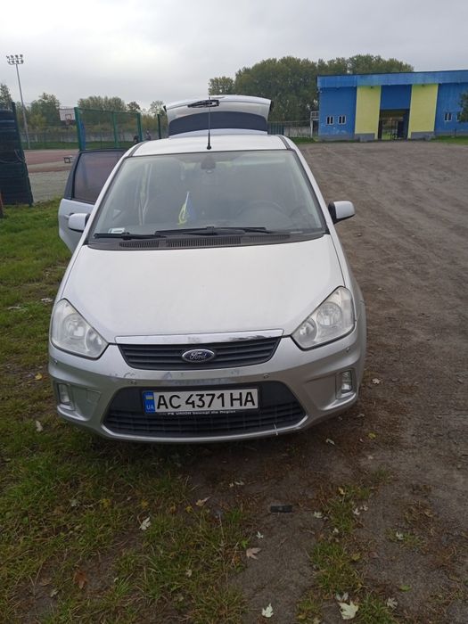 Автомобіль форд с макс