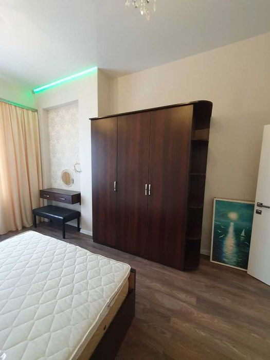 Продам 2 ком. кв. Центр, метро Левада, ул. Гольдберговская LT