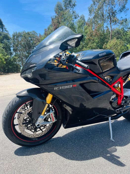 Ducati 1098s com suspensão Öhlins original