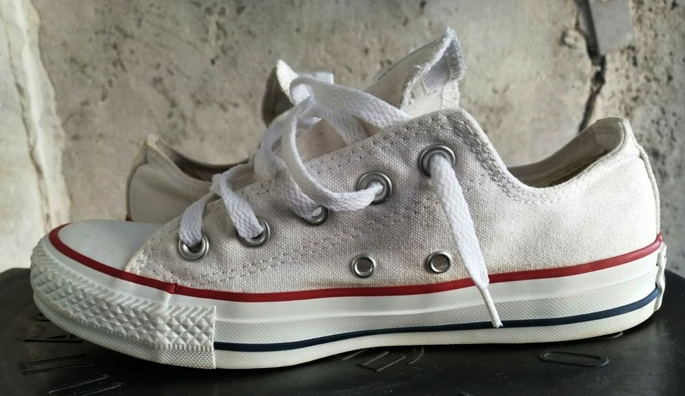 Продам кеди Converse
