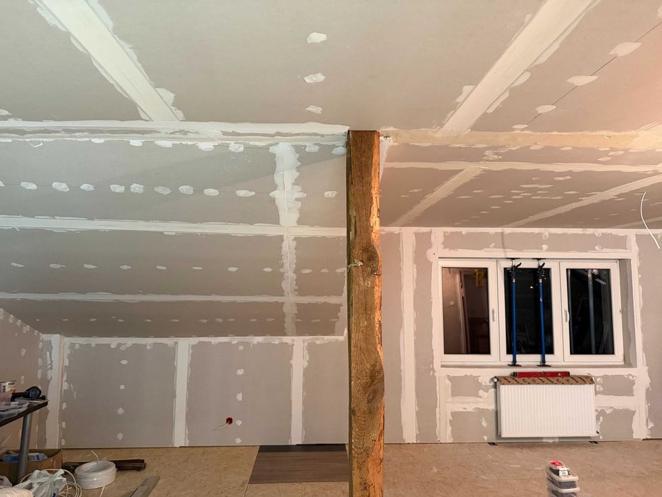 Dom na sprzedaż ( rezerwacja do 20.02) Radomsko ul.Starowiejska