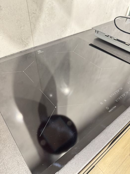 варильна поверхня electrolux ipe6450kf індукційна индукционная плита