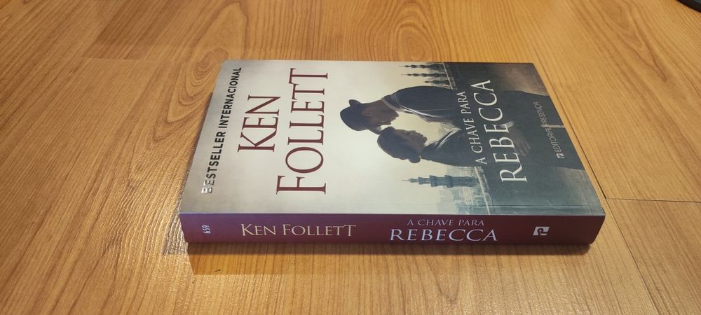 Livro "A chave para Rebecca"
