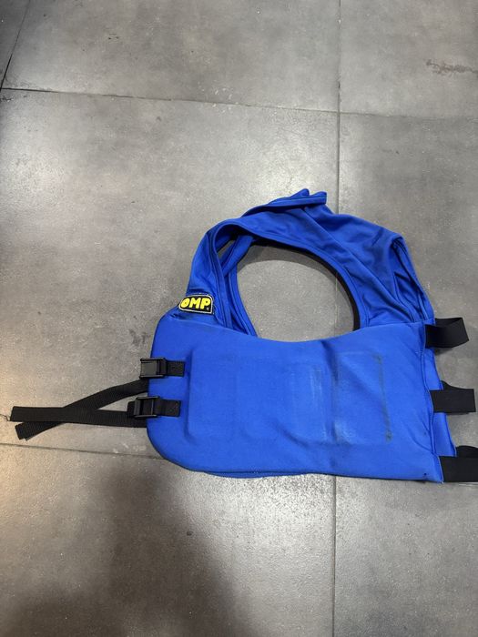 Vendo colete Kart OMP