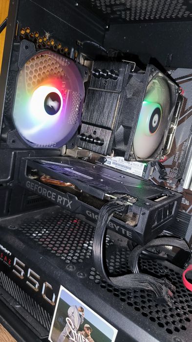 Відео карта gigabyte 4060 wind force 8gb