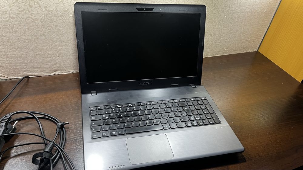 Ноутбук Akoya MEDION P6640