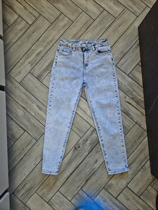 Jeansy damskie jasne M Queen hearts