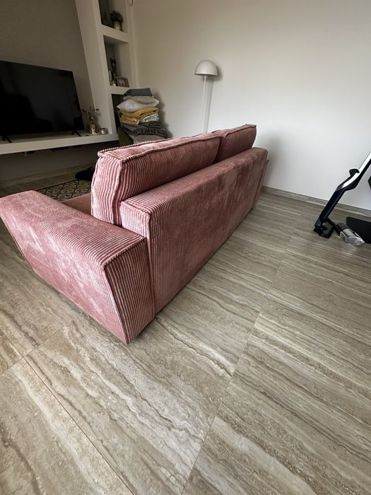 Sofá cama como  novo cor rosa velho