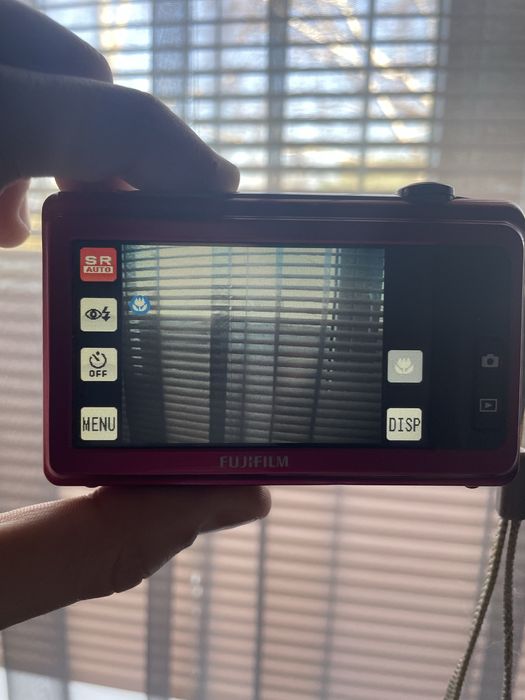 Фотоапарат fujifilm finepix z90 без спалаху