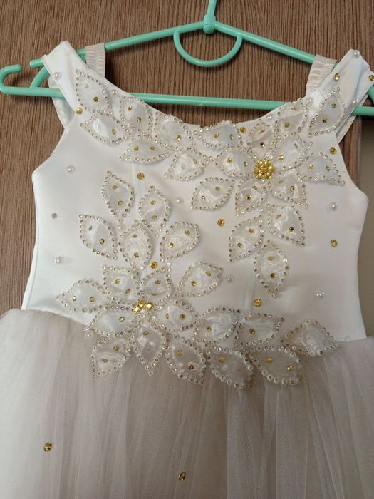 Новорічні сукні.