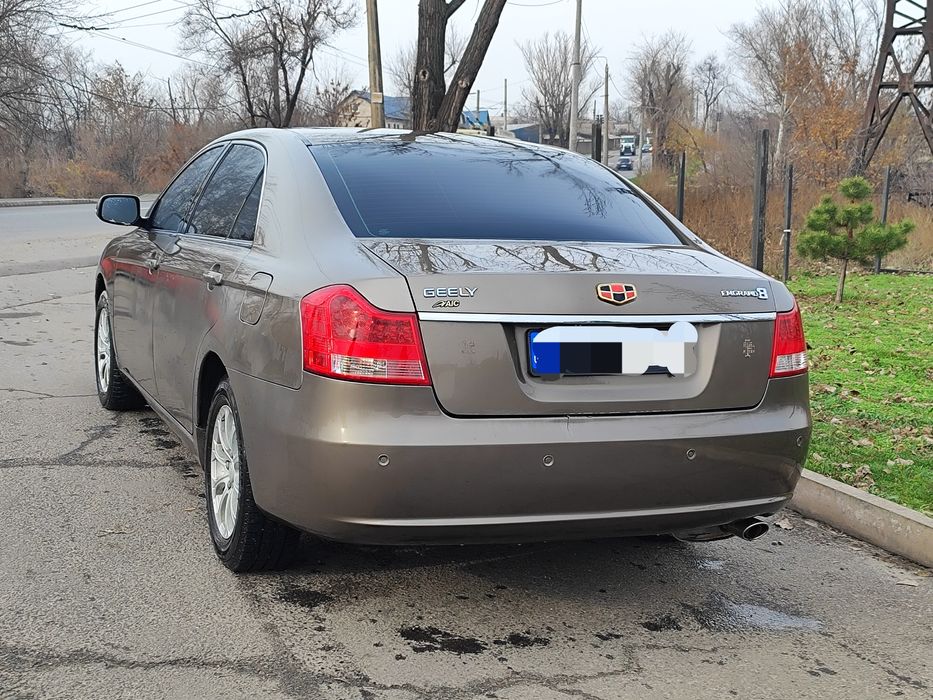 Продам Emgrand 8