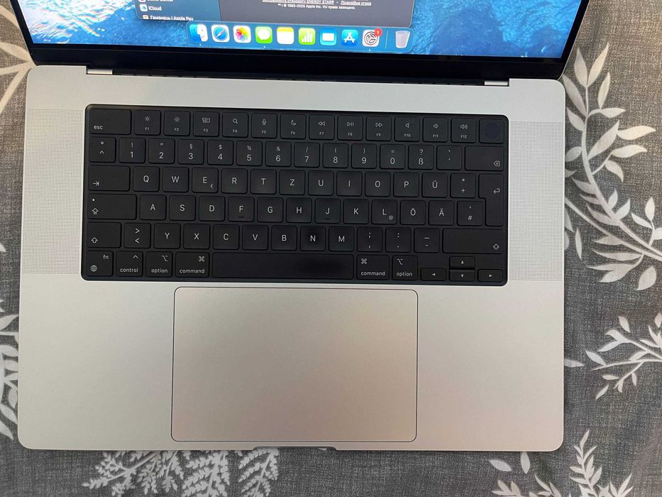 Macbook Pro 16 2021 Silver / M1 Pro / 16GB RAM / 512GB