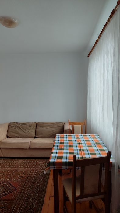 Довгострокова оренда 3-кім. квартири в особняку