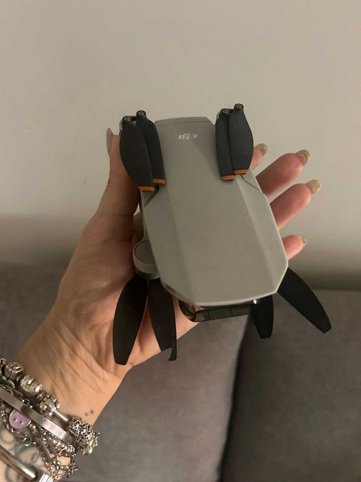 Drone Dji mini 2 se + comando + bateria
