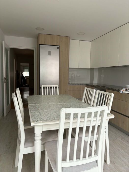 Quarto em apartamento renovado