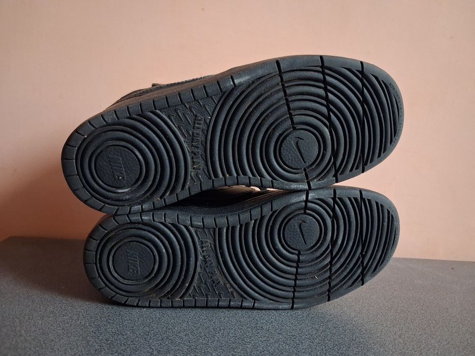 Nike кросівки  36 р.