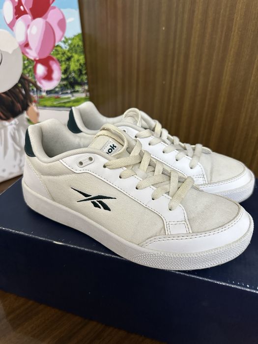 Продаю жіночі кеди Reebok