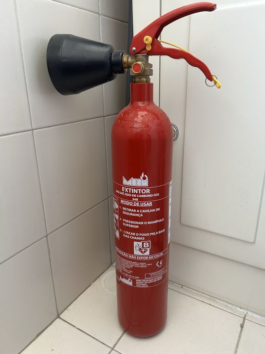 Extintor Dioxido de Carbono CO2 - trocar refil
