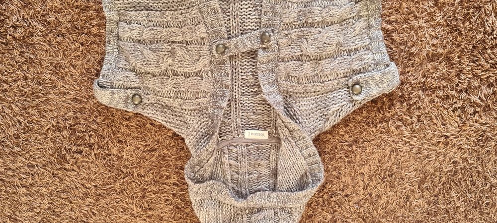 Colete de lã cinzento