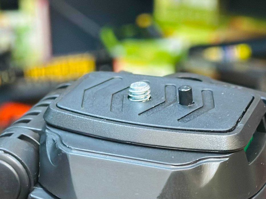 1,5 м Розкладний Штатив Intertool  різьба 1/4" |з Фікасаторами довжини