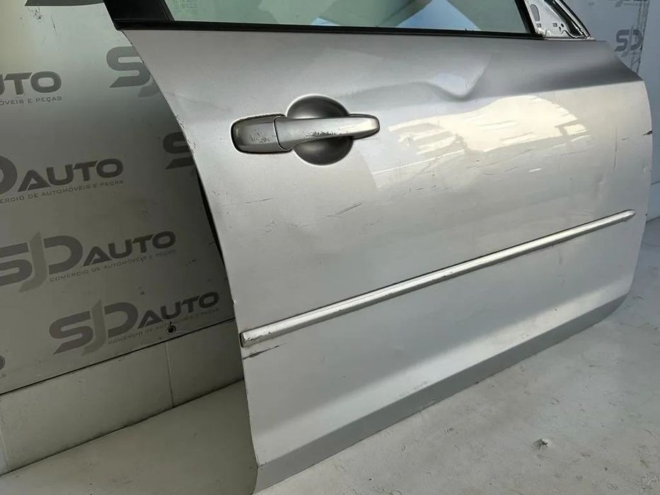 Porta Frente Direita / Esquerda - Mazda 3
