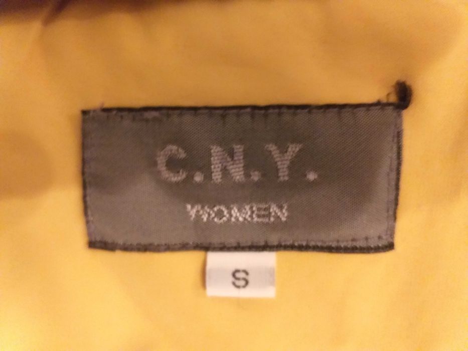 Куртки жіночі модельні (на вибір)