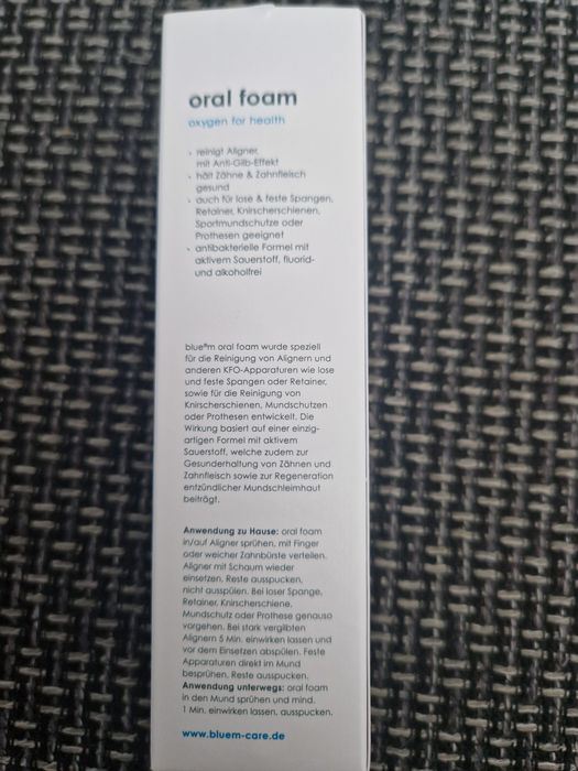 Bluem Pianka do czyszczenia jamy ustnej Protez Implantów 100 ml