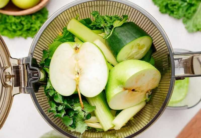 Шнековая соковыжималка Kuvings AUTO10