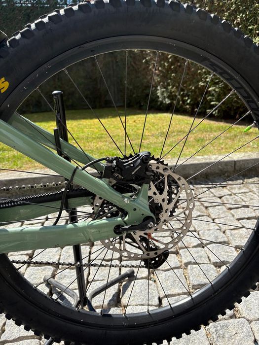 Scott Ransom eRide 920
P
180 de curso à frente e 180 atrás.
Sendo que o amortecedor atrás é novo (tem menos de 1 ano)
O
S
A transmissão é toda nova ta