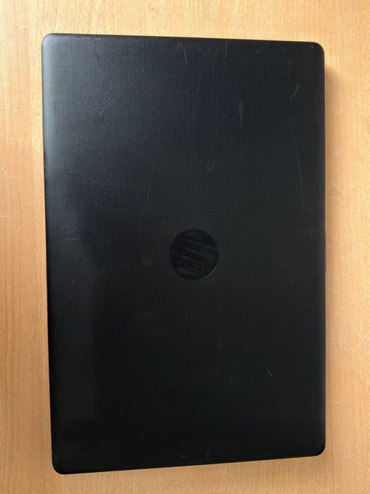 Ноутбук HP Intel Core i3-7020U / 4 ГБ / SSD 120 ГБ)