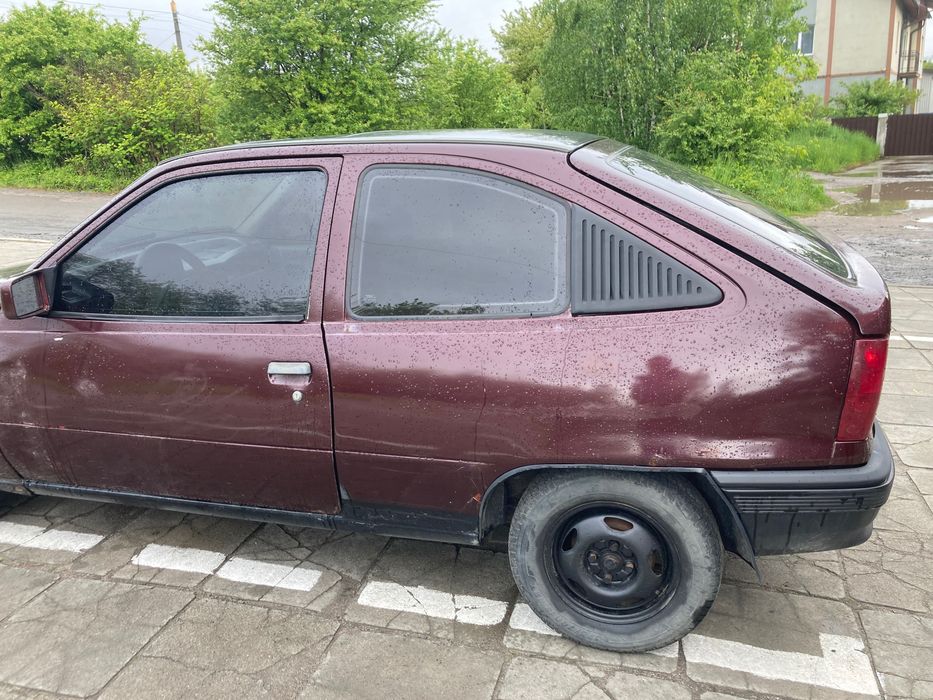 Opel Kadet 1988 1.3 бензин