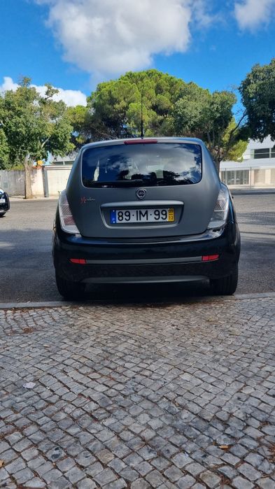 Lancia Ypsilon 1.3 MultiJet Momo Disign