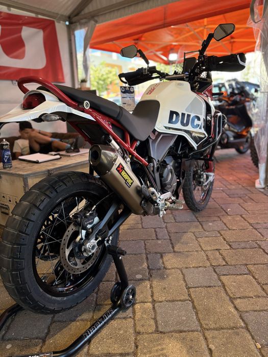 Ducati desert x rally