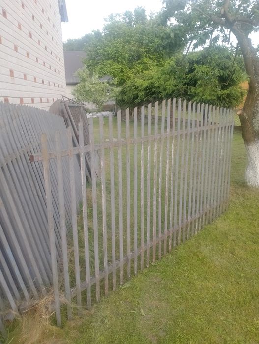 Sprzedam ogrodzenie metalowe
