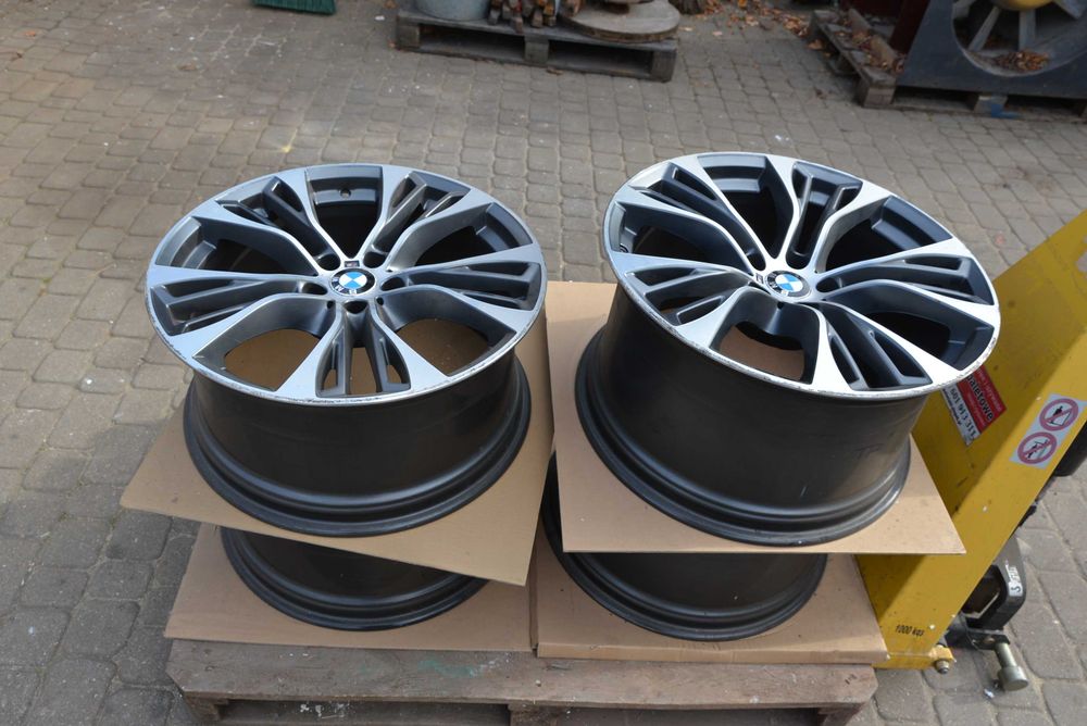 Felgi 21  BMW X5 wersja M komplet