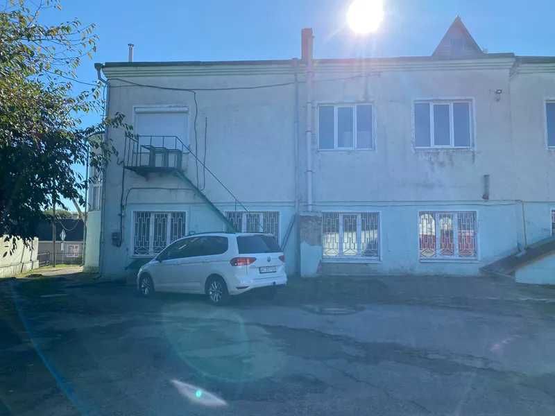 Продаж комерційного приміщення 305 м² в центрі м. Горохів (екс-банк), вул. Шевченка, 41