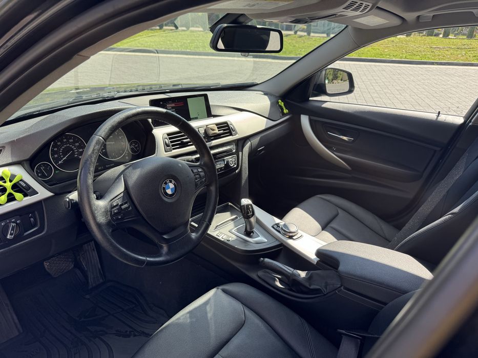 BMW F30 2015 xdrive