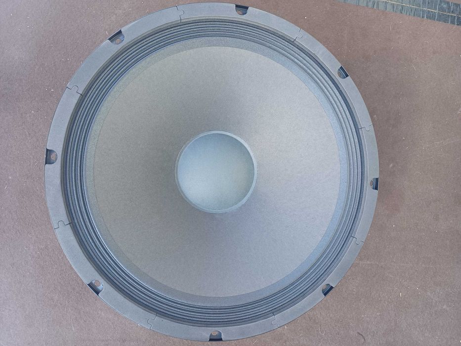 Altifalantes 18" Novo 400W 8 OHM Ibiza Sound