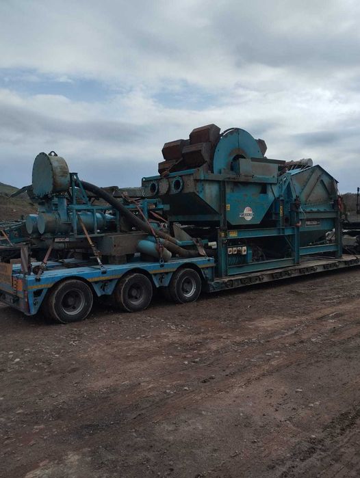 Hydrocyklon Odwadniacz kołowy Przesiewacz Powerscreen Terex Finemaster 120