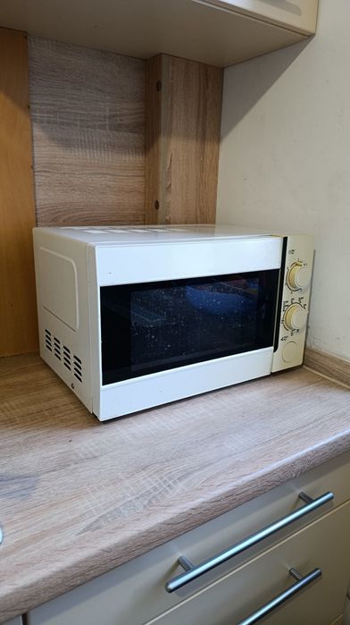 Микроволновая печь микроволновка Saturn