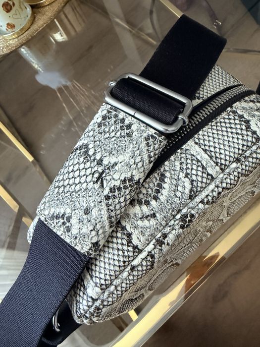 Сумка Calvin Klein Camera Bag