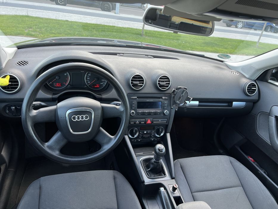 Audi a3 1.6 бензин