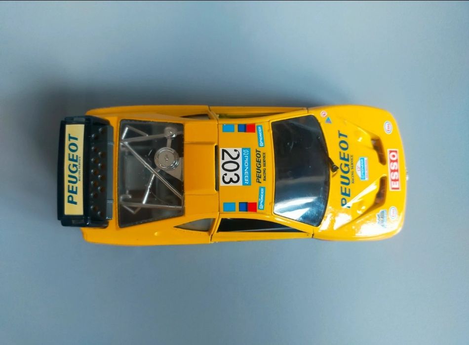 Bburago Burago Peugeot 405 Turbo 16 1:24