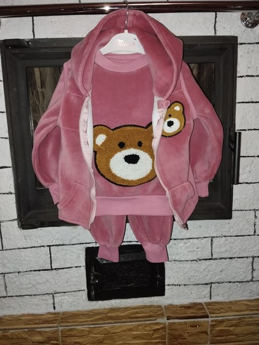 Костюм для дівчинки