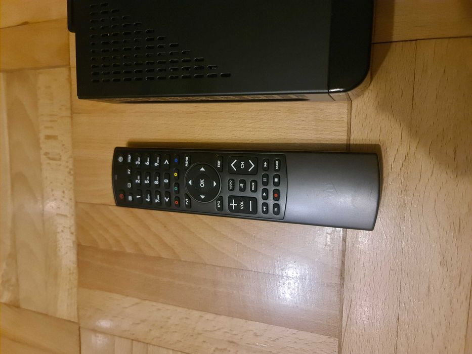 Tuner dekoder Linux Vu+ Uno 4k se