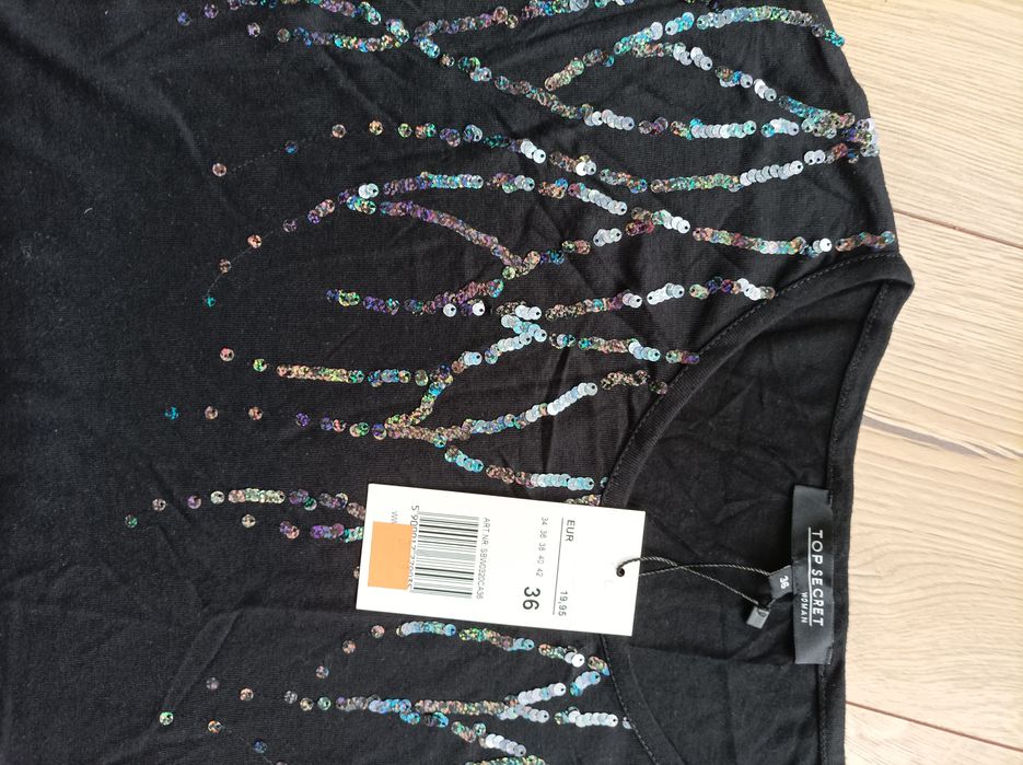 Czarna bluzka z cekinami S