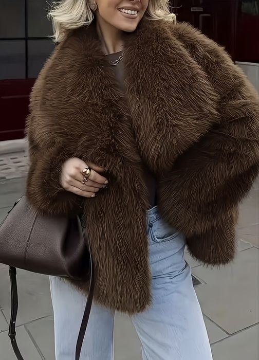 Шуба ,с штучного меха