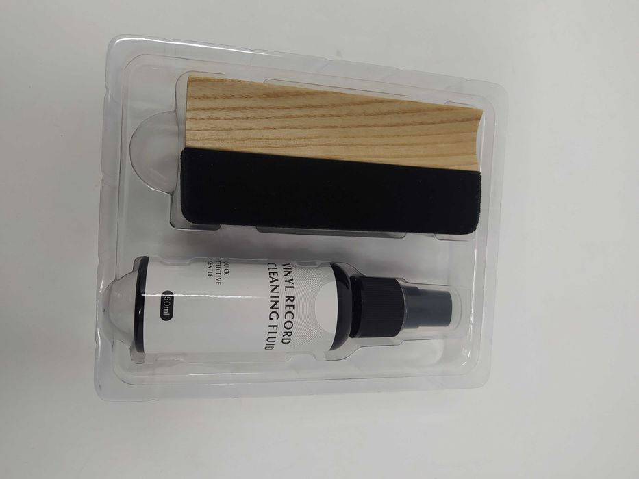 Щітки для догляду за вініловими платівками