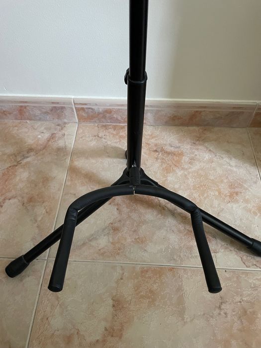 (RESERVADO) Suporte para Guitarra