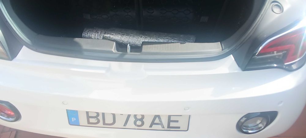 Opel Adam 1.2 White/black
